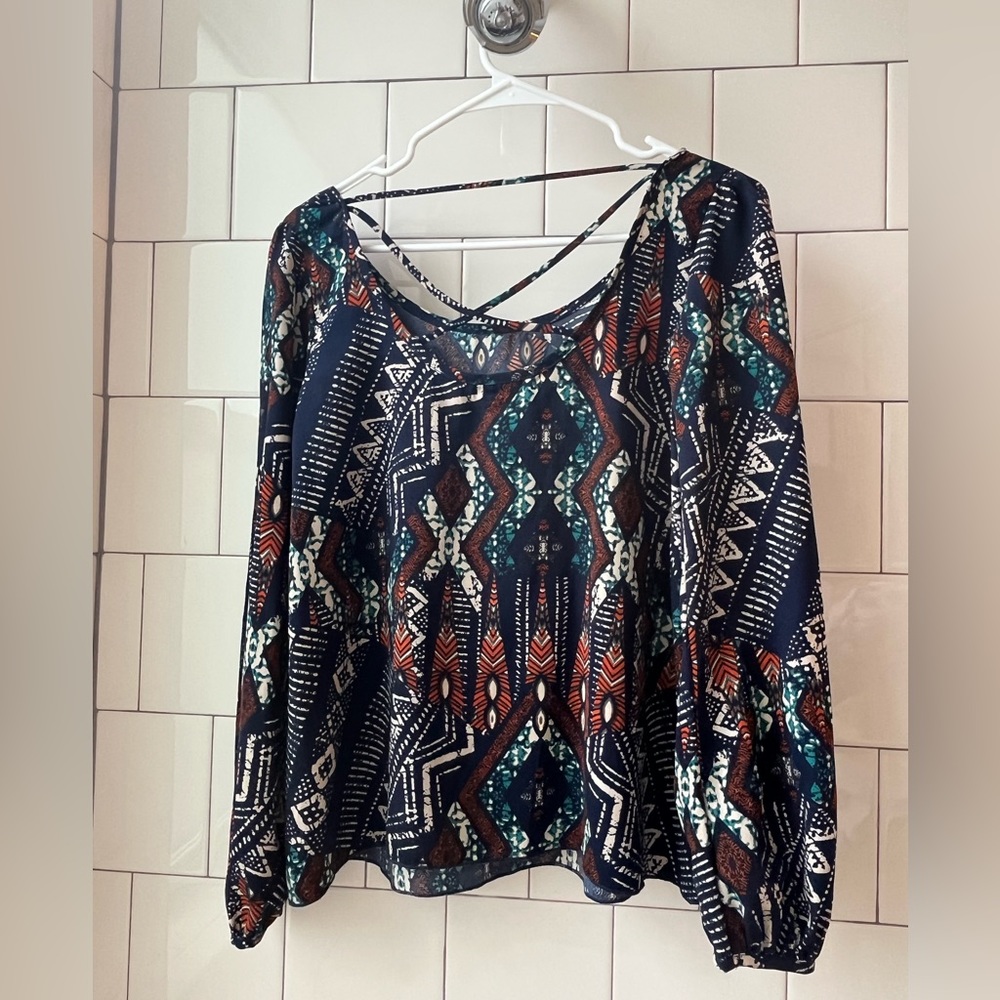 Aztek printed blouse with cross cross front or back - Picture 2 of 2
